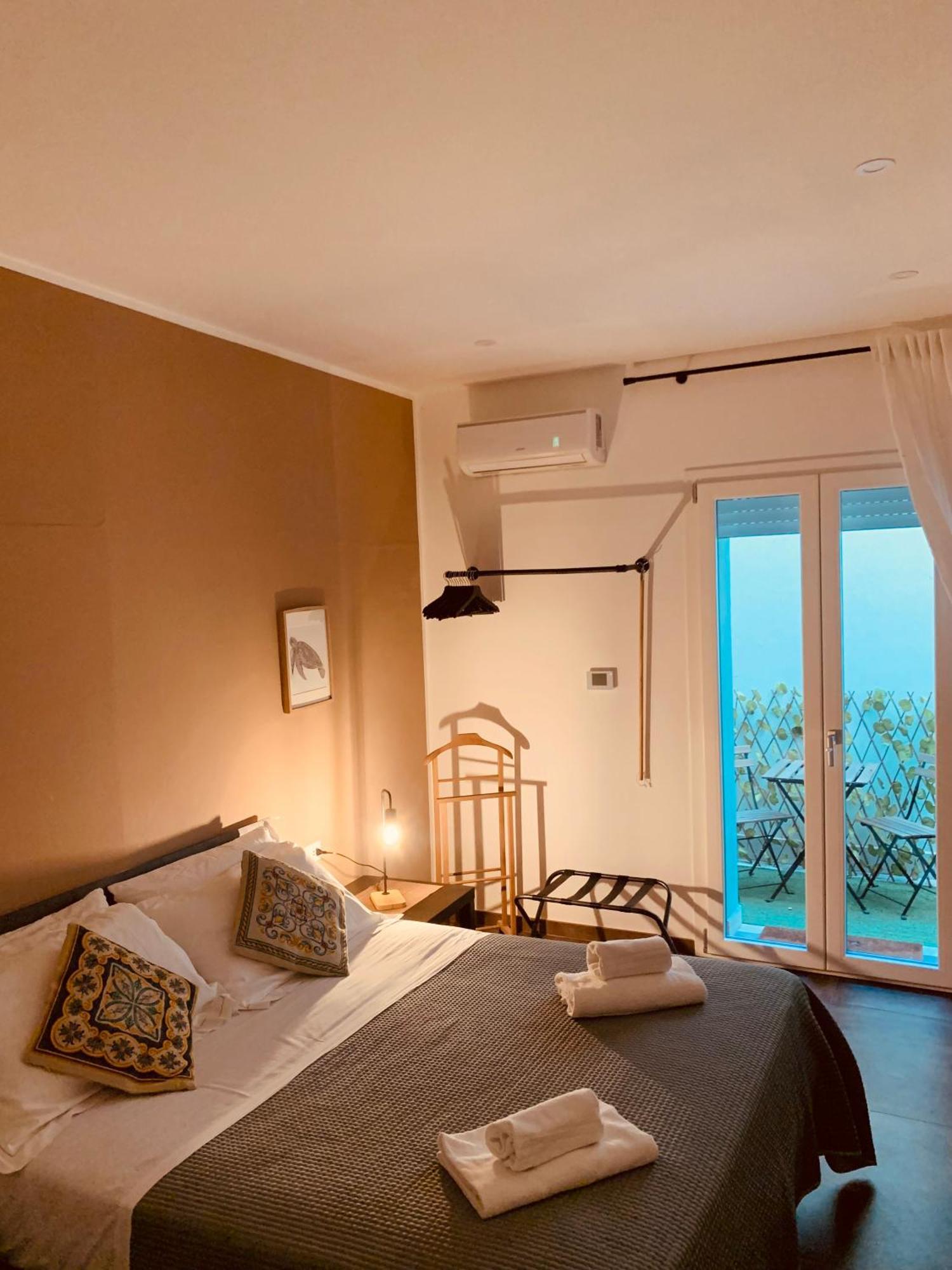 Marine Case Vacanze Palermo Exterior photo